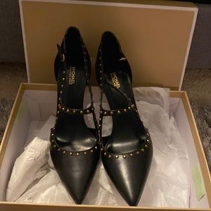 Michael Kors Ava pumps
